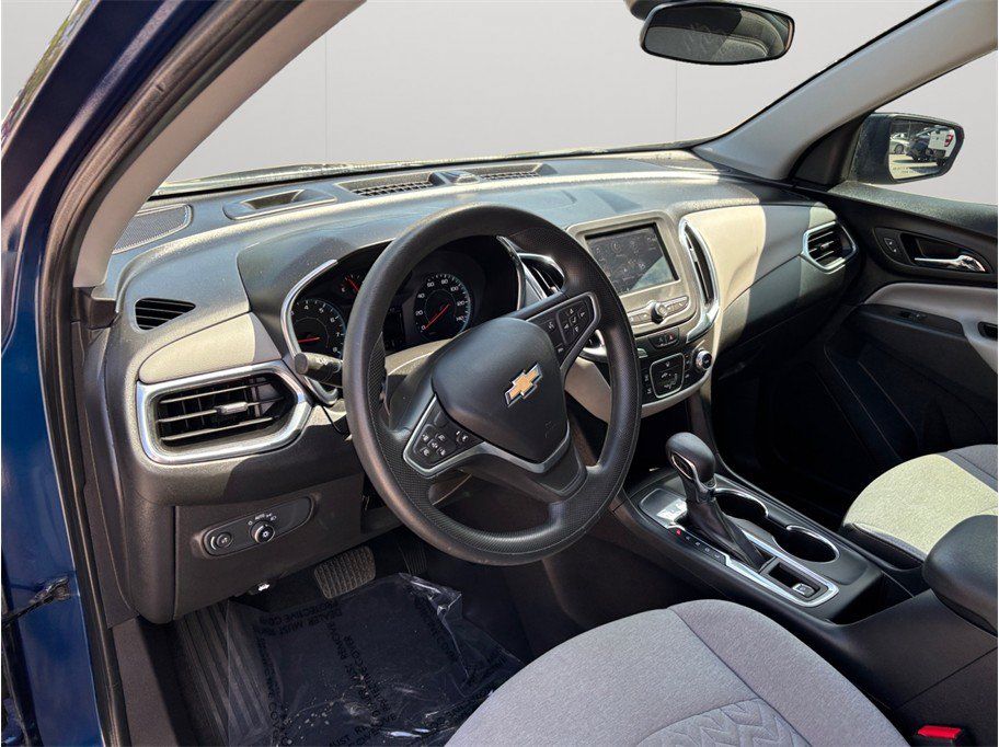 Used 2023 Chevrolet Equinox LS FWD image 6