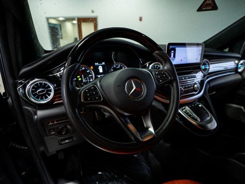 Used 2021 Mercedes-Benz Metris Passenger image 37