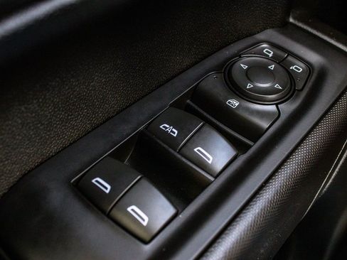 Used 2024 Chevrolet Silverado 1500 Custom image 10