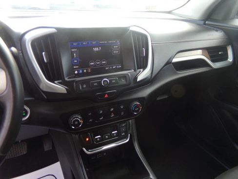 Used 2018 GMC Terrain SLE image 27