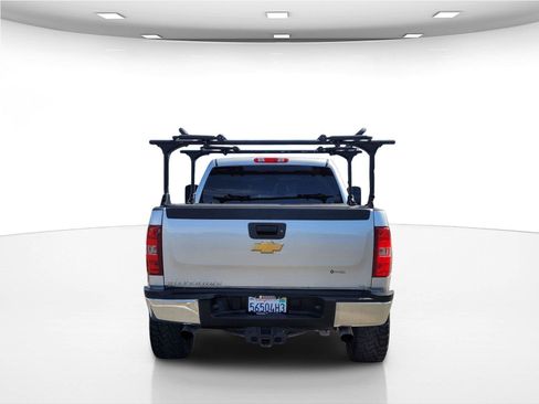 Used 2013 Chevrolet Silverado 2500 LT w/ Interior Plus Package AWD/4WD image 7