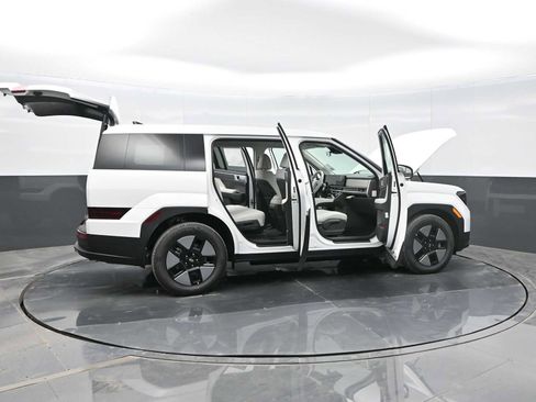 New 2026 Hyundai Santa Fe SE image 39