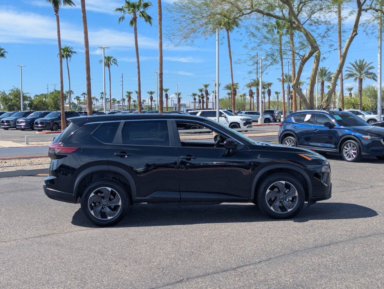 Certified 2025 Nissan Rogue SV AWD/4WD image 6