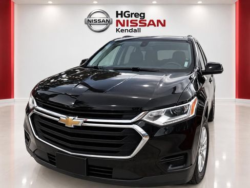 Used 2019 Chevrolet Traverse LS FWD image 3