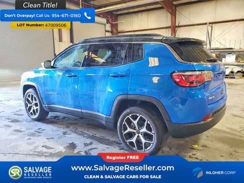 Used 2025 Jeep Compass Limited image 3