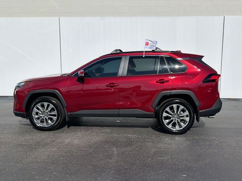 Used 2025 Toyota RAV4 XLE Premium w/ Weather Package FWD image 2
