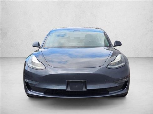 Used 2018 Tesla Model 3 Long Range RWD image 8