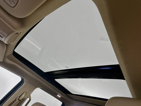 Used 2019 Ford F150 Lariat image 26