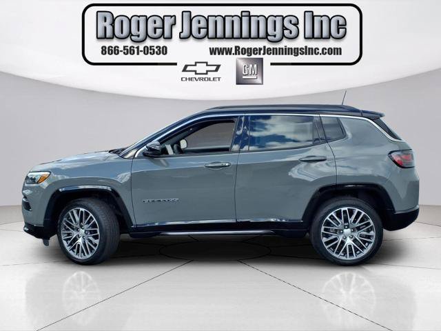 Used 2023 Jeep Compass Limited w/ Elite Group AWD/4WD image 2