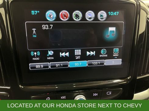 Used 2019 Chevrolet Traverse LT w/ LT Premium Package image 17