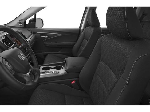 Used 2025 Honda Ridgeline Sport image 6