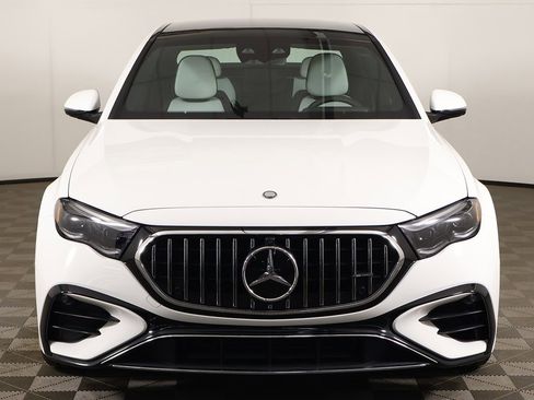 Used 2026 Mercedes-Benz E 53 AMG e 4MATIC Sedan image 16