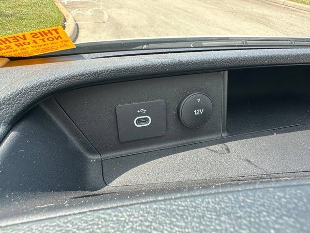 Used 2025 Ford Transit 250 Low Roof w/ Exterior Upgrade Package RWD image 21