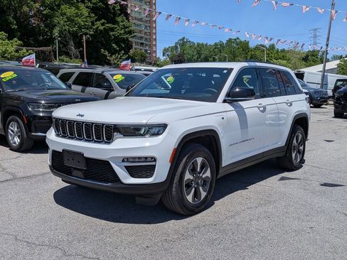 Used 2024 Jeep Grand Cherokee Limited 4xe AWD/4WD image 1