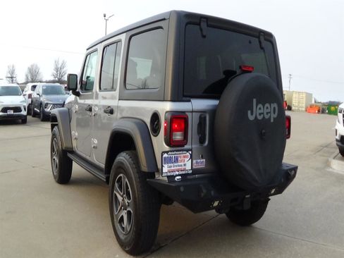Certified 2019 Jeep Wrangler Unlimited Sport S AWD/4WD image 8