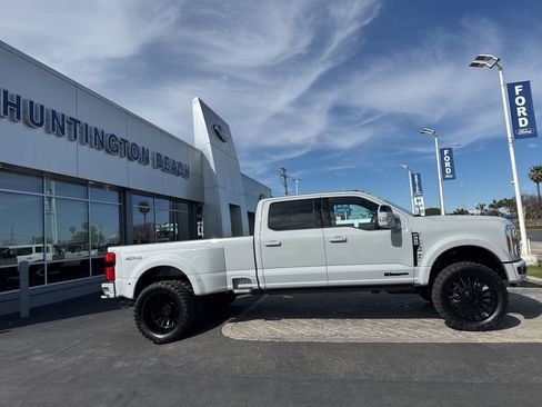 Used 2026 Ford F450 Platinum image 3