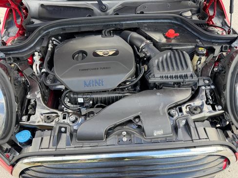 Used 2019 MINI Cooper 4-Door Hardtop w/ Signature Upholstery Package image 33