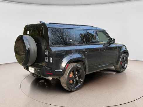 Certified 2024 Land Rover Defender 110 X image 5