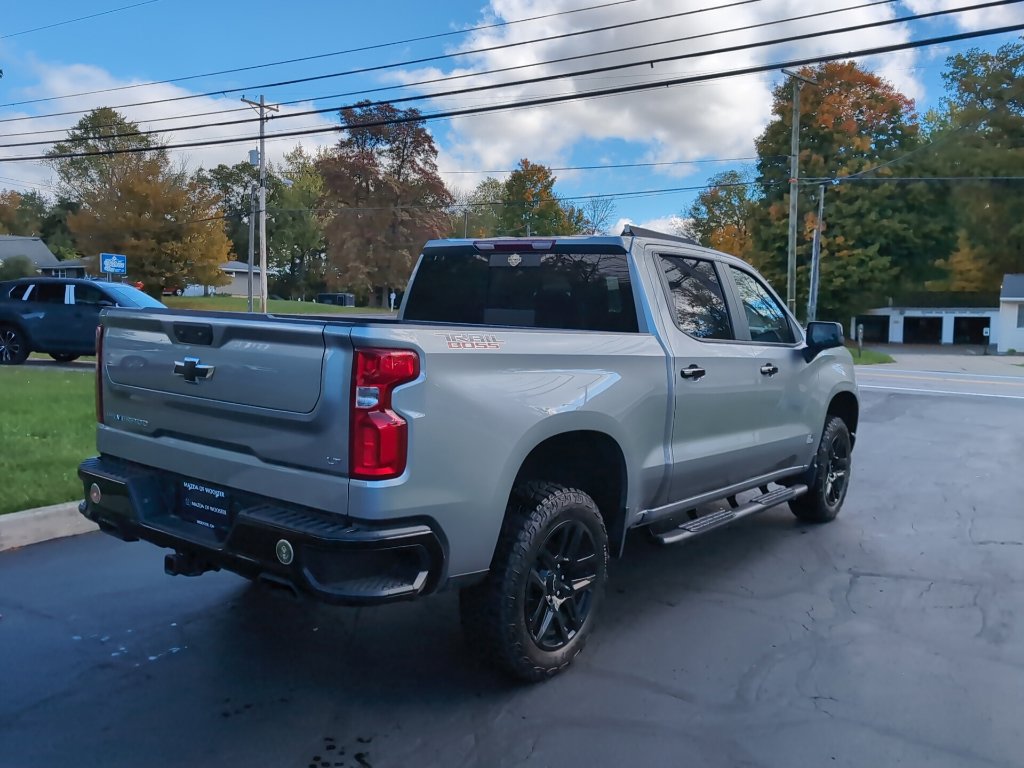 Used 2025 Chevrolet Silverado 1500 LT Trail Boss w/ Convenience Package II AWD/4WD image 4
