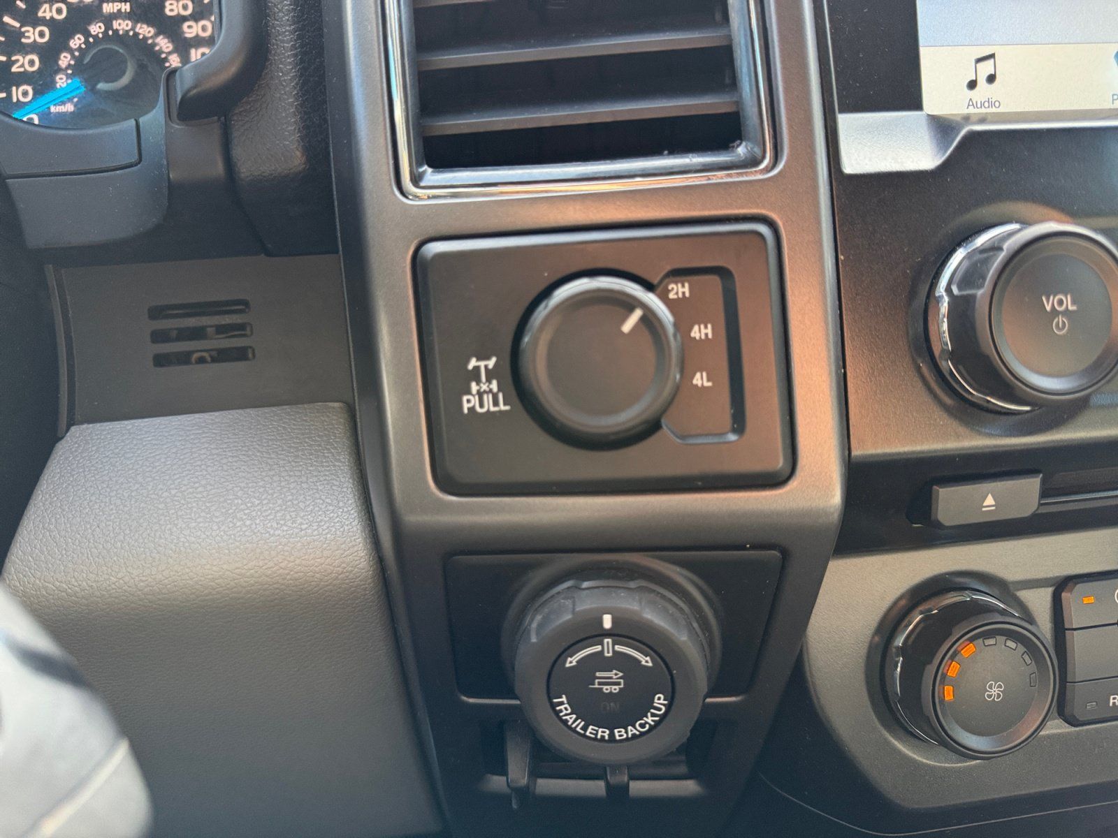 Used 2017 Ford F150 XLT w/ Equipment Group 301A Mid AWD/4WD image 25