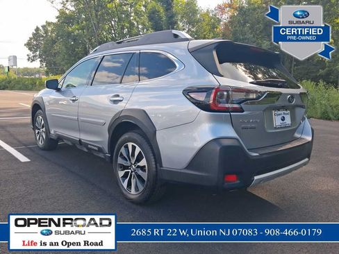 Certified 2023 Subaru Outback Touring AWD/4WD image 5