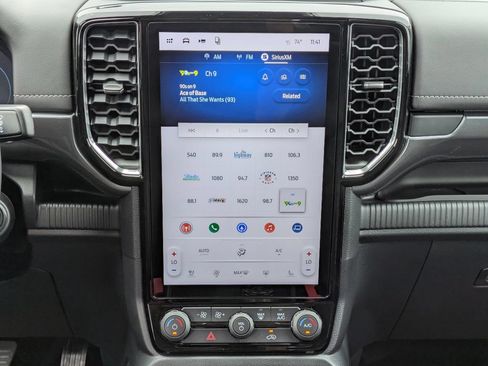 New 2026 Ford Ranger Lariat w/ FX4 Off-Road Package AWD/4WD image 18