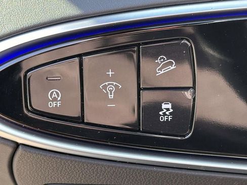 Used 2025 Genesis GV70 3.5T Sport image 26