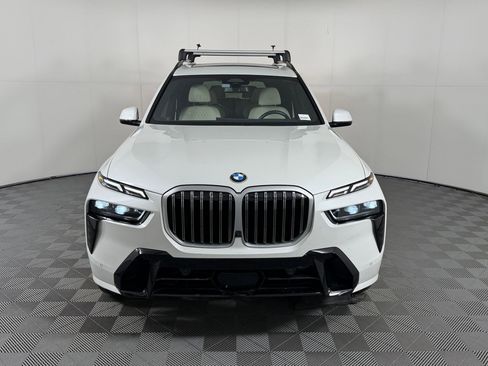 Used 2024 BMW X7 xDrive40i w/ Executive Package AWD/4WD image 6