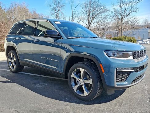 New 2026 Jeep Grand Cherokee Limited image 2