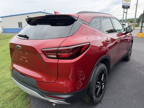 Used 2023 Chevrolet Blazer LT w/ Convenience Package AWD/4WD image 4