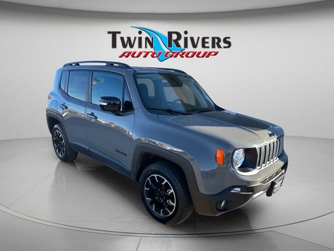 Certified 2023 Jeep Renegade Latitude AWD/4WD image 6