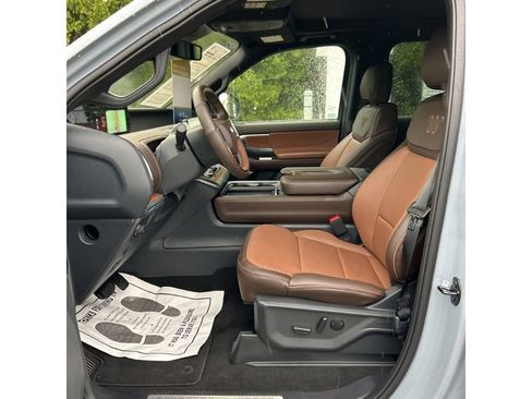 Used 2025 Ford Expedition Max King Ranch AWD/4WD image 4