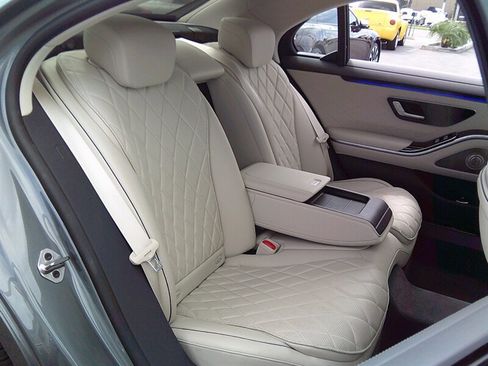 Used 2022 Mercedes-Benz S 580 4MATIC Sedan image 23