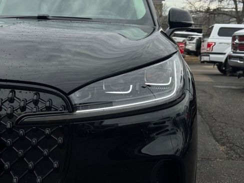 New 2026 Lincoln Aviator Reserve image 3