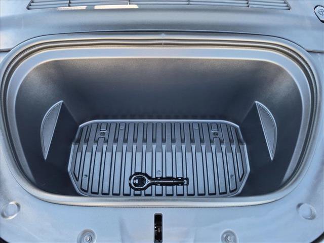 Used 2025 Tesla Model Y Long Range RWD image 24