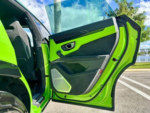 Used 2024 Lamborghini Urus S image 27