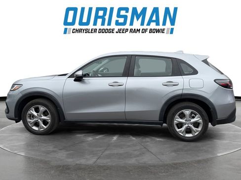 Used 2023 Honda HR-V LX image 3