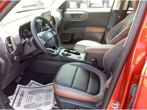 New 2024 Ford Bronco Sport Outer Banks image 12