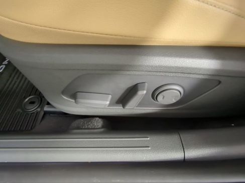 New 2026 Hyundai Sonata Limited image 32