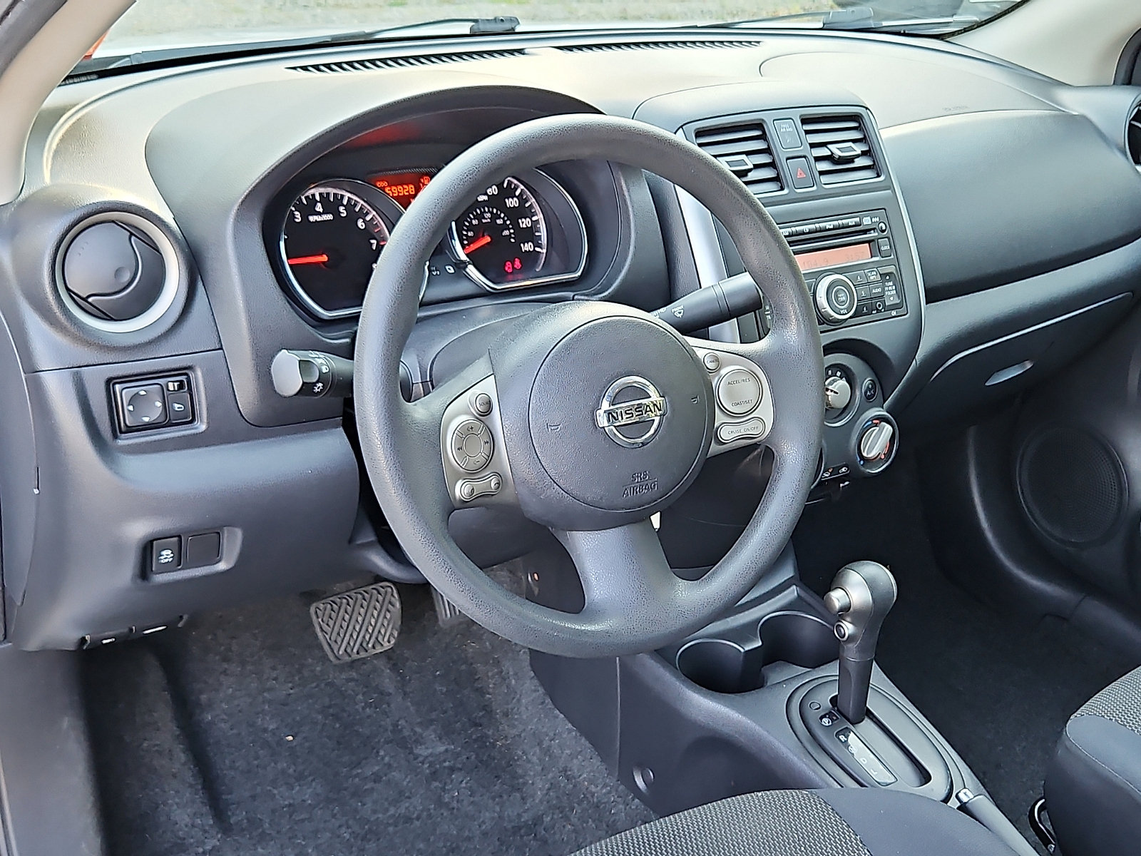 Used 2013 Nissan Versa SV w/ Convenience Pkg FWD image 25