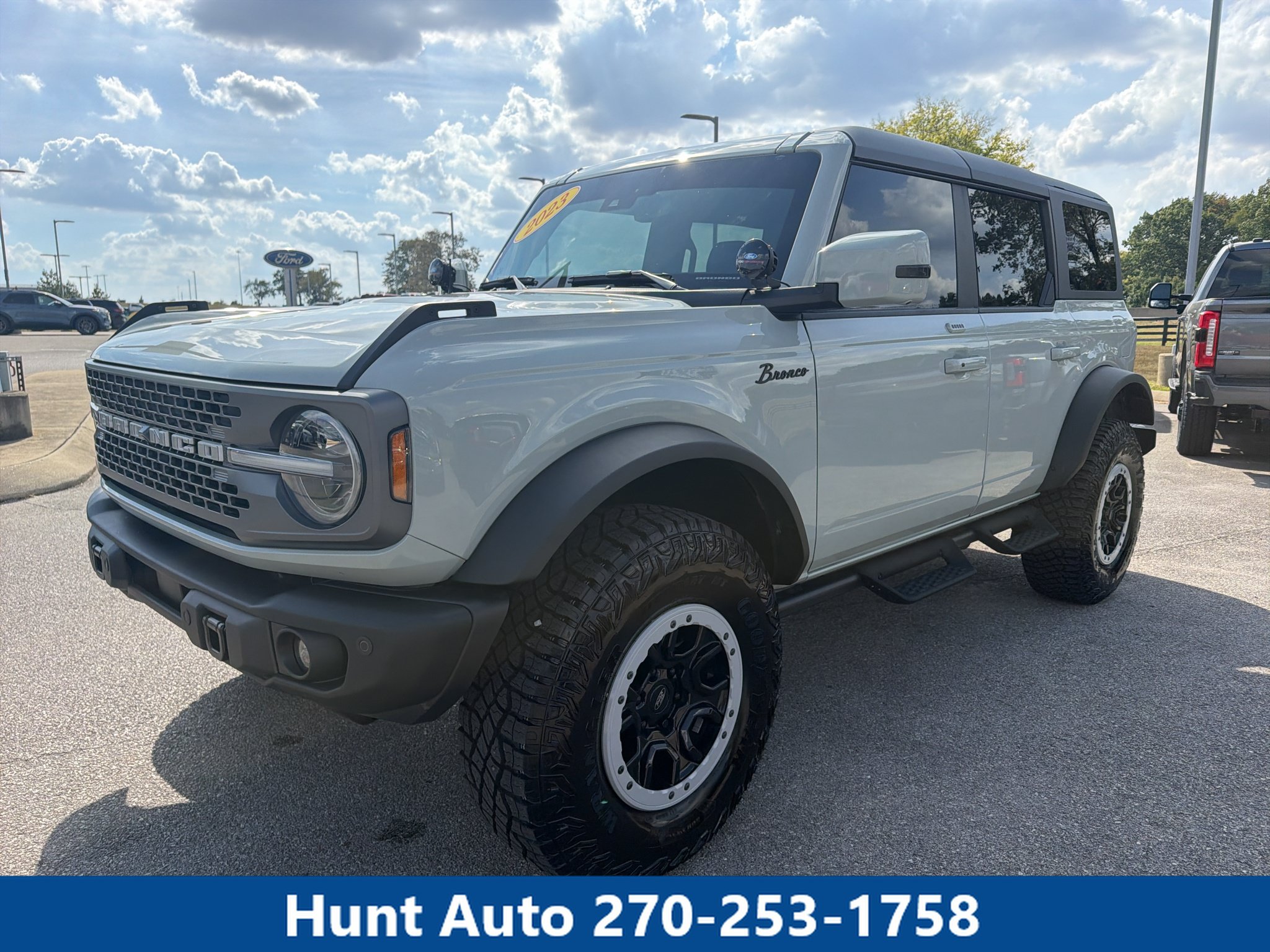 Used 2023 Ford Bronco Badlands AWD/4WD image 1
