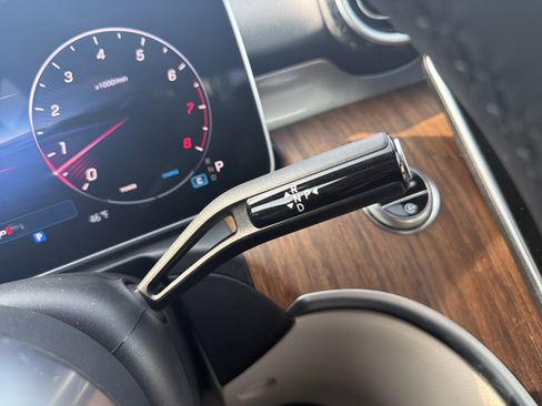 Used 2025 Mercedes-Benz C 300 Sedan image 32