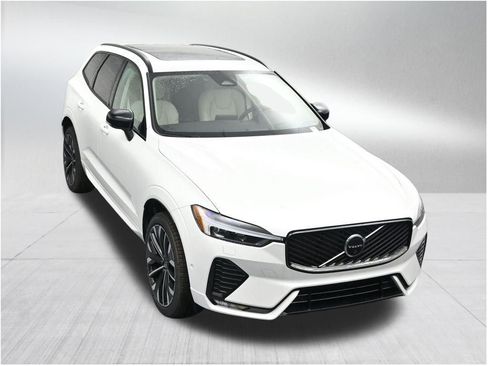 New 2026 Volvo XC60 B5 Ultra w/ Protection Package Premier AWD/4WD image 19