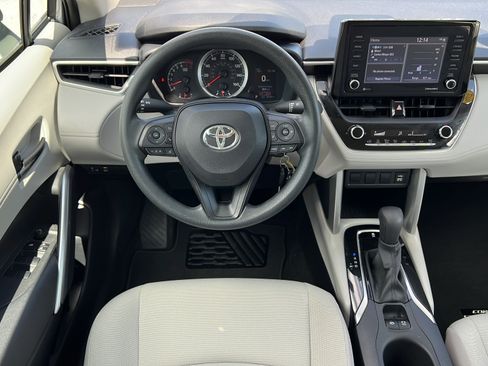 Used 2022 Toyota Corolla Cross L FWD image 12