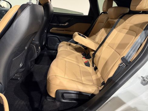 Used 2022 Lincoln Corsair Reserve image 34