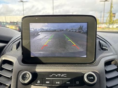 Used 2019 Ford Transit Connect XLT image 25