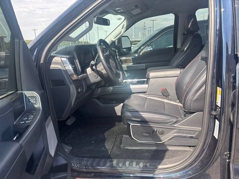 Used 2024 Ford F250 Lariat w/ Lariat Ultimate Package AWD/4WD image 2