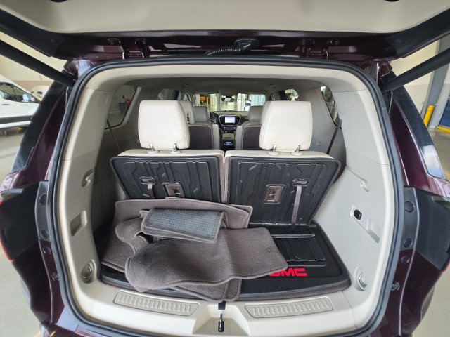 Used 2017 GMC Acadia Denali AWD/4WD image 23