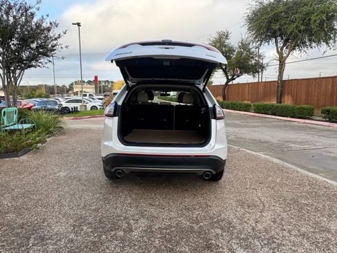 Used 2018 Ford Edge SEL w/ Equipment Group 201A image 10