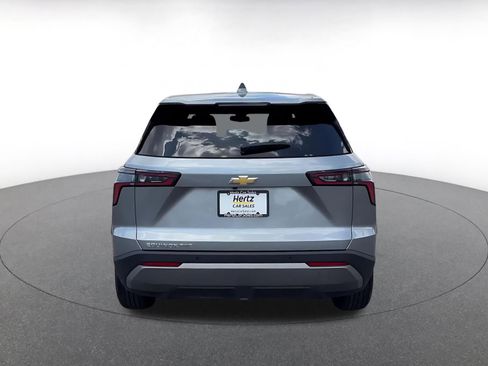 Used 2025 Chevrolet Equinox LT AWD/4WD image 12